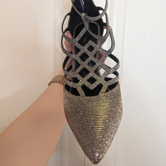 Sparkly Gold/Silver Shoes - Picture 3 of 4